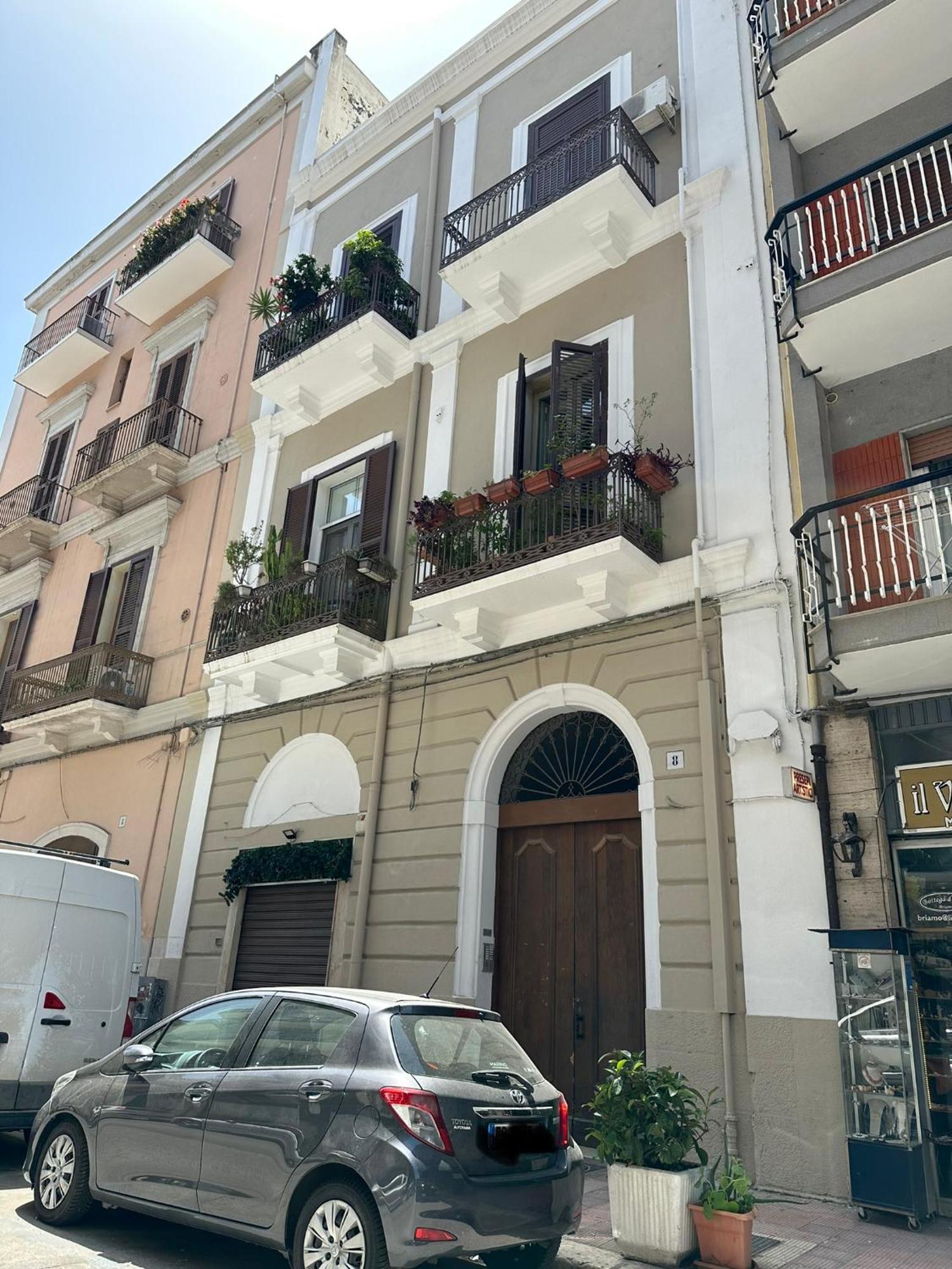 The Marble House Apartment Bari Bagian luar foto